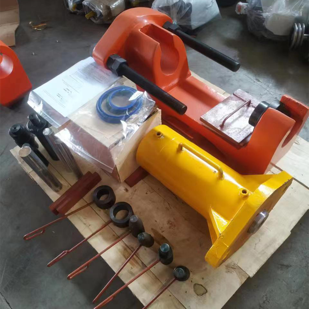 Heavy Equipment Manufacturers - 100T Precise Hydraulic Manual Track Pin